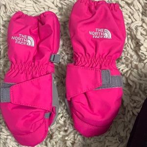 North face gloves